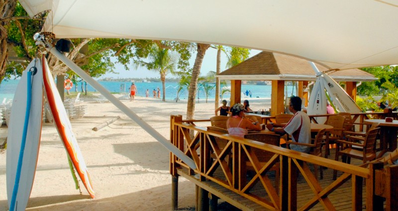 Decameron Maryland thumbnail 4