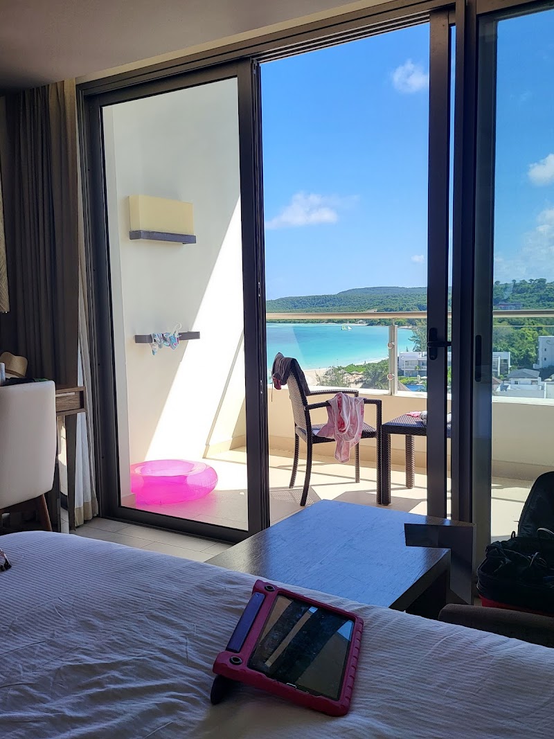 Royalton Blue Waters Montego Bay, An Autograph Collection All-Inclusive Resort thumbnail 2