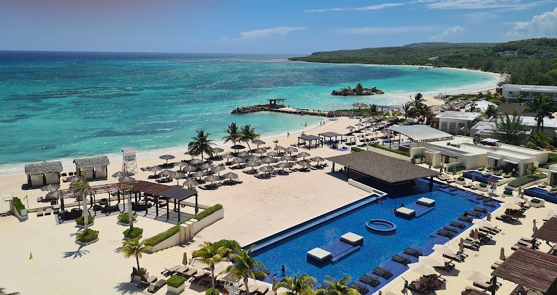 Royalton Blue Waters Montego Bay, An Autograph Collection All-Inclusive Resort thumbnail 3