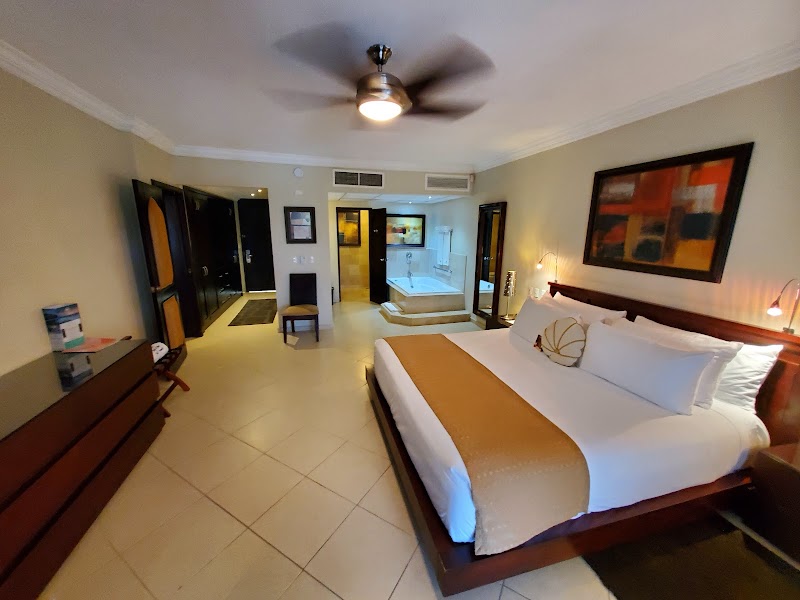 Residence Suite- Resort thumbnail 2