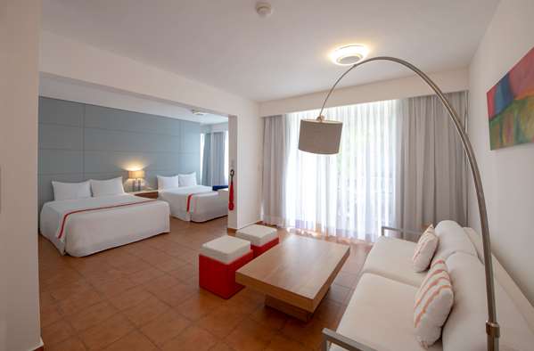 Viva Wyndham V Heavens thumbnail 2