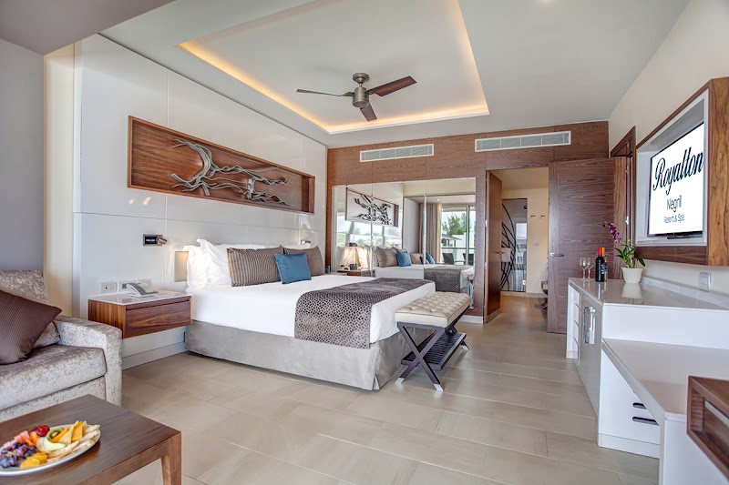 Royalton Negril, An Autograph Collection All-Inclusive Resort thumbnail 2