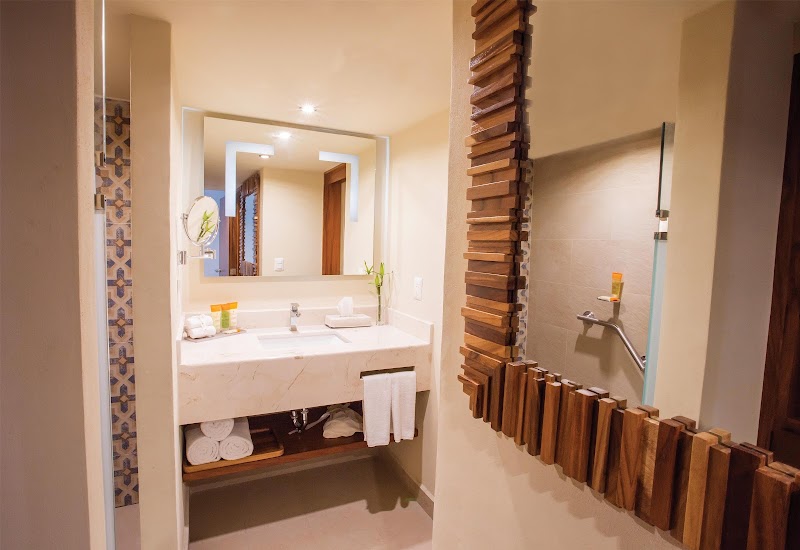 Sunscape Puerto Vallarta Resort & Spa thumbnail 4