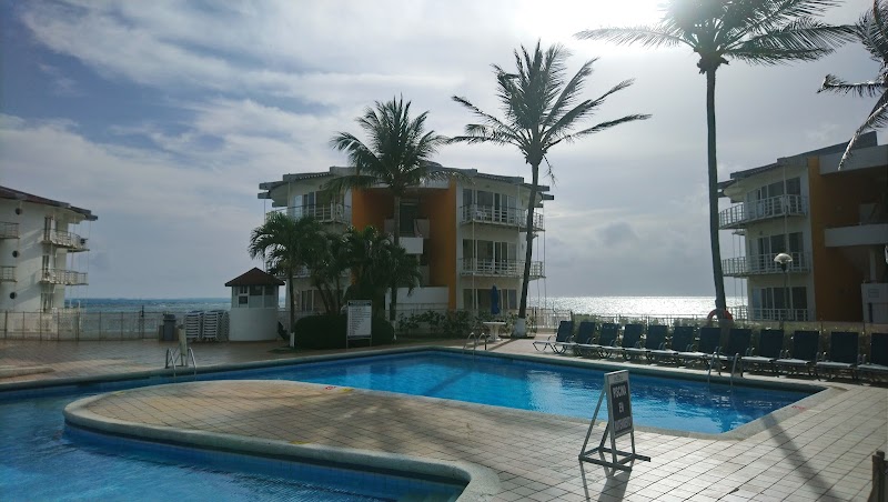 Decameron Aquarium thumbnail 3