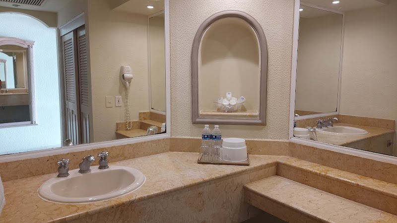 Hotel El Cozumeleno Beach Resort thumbnail 4