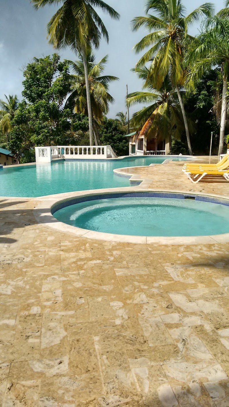 La Tambora Beach Resort thumbnail 5