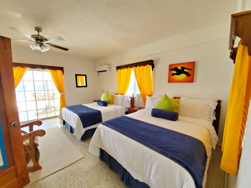 Villa on Dunbar Rock thumbnail 2