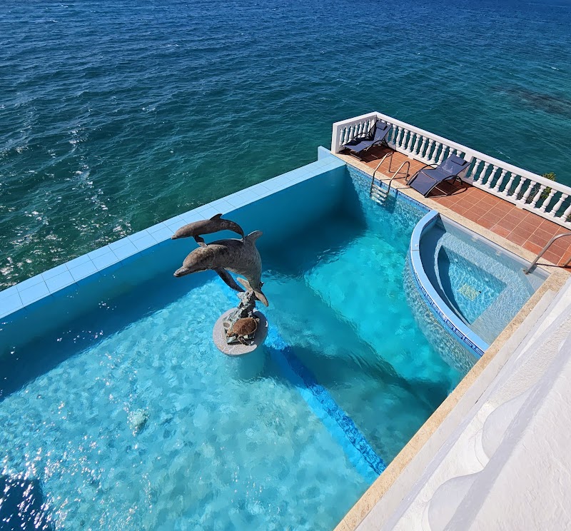 Villa on Dunbar Rock thumbnail 5