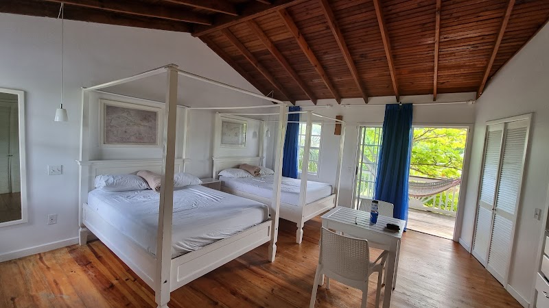 Henry Morgan Beach Resort thumbnail 2