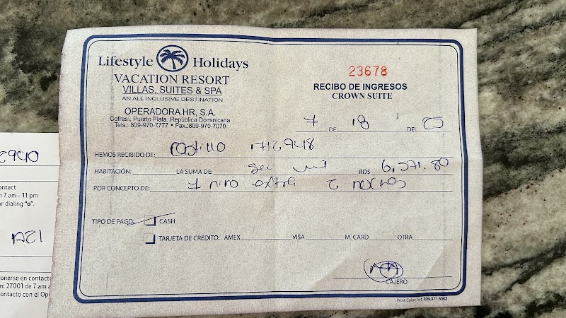 Lifestyle Crown & Residence Suites 1