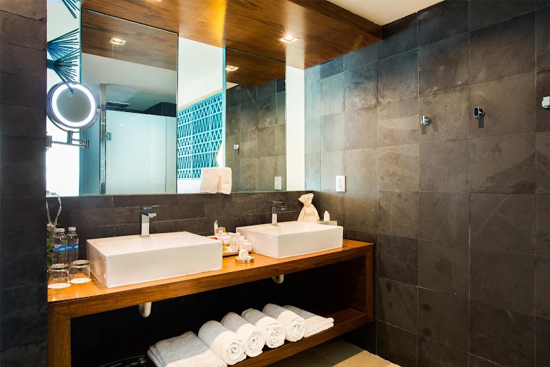 Secrets Aura Cozumel thumbnail 4