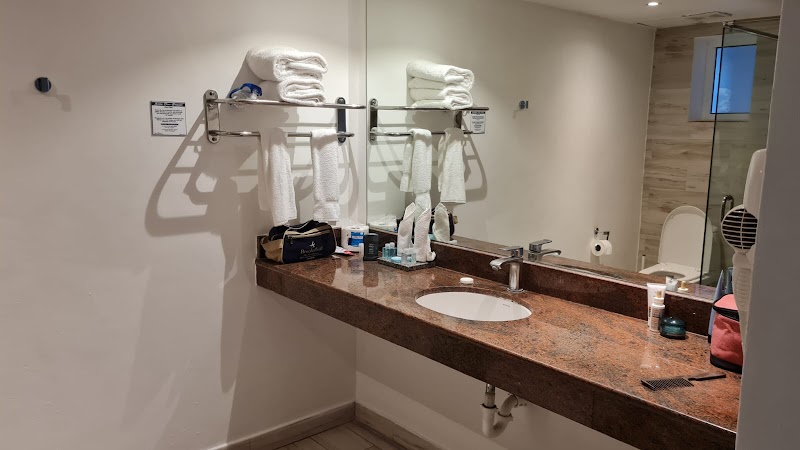 Grand Decameron Montego Beach, A Trademark All-Inclusive Resort thumbnail 4