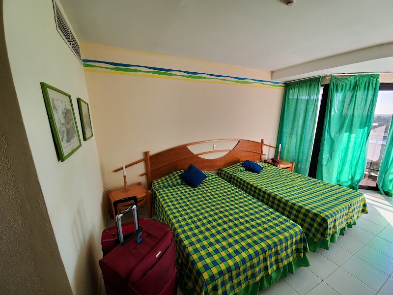 Hotel Puntarena Playa Caleta thumbnail 2