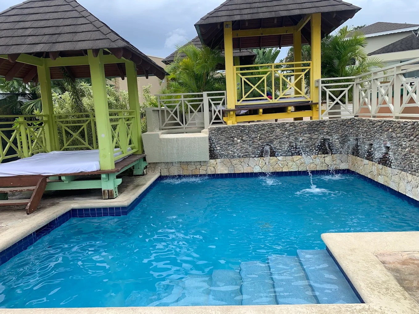 Hedonism II thumbnail 5